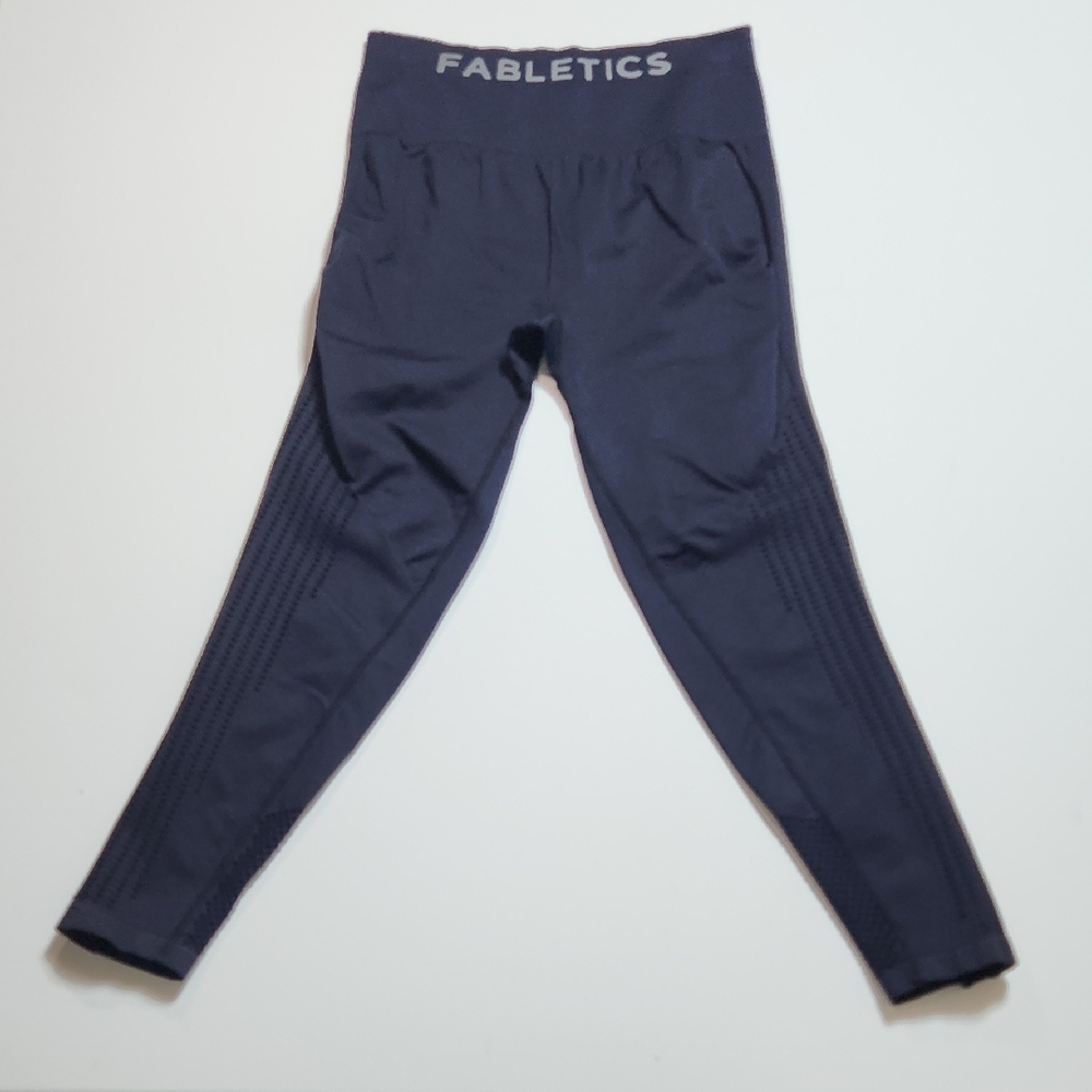 Fabletics Navy Seamless Mesh Detail Leggings | Women’s XS (12” Waist, 22” Inseam - Picture 2 of 7